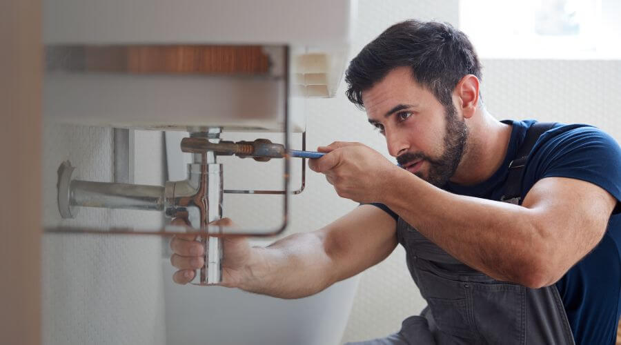 Expert burst pipe repair services in Wadesboro, NC